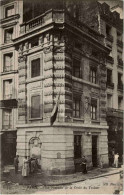 Paris - La Fontaine De La Croix Du Traboir - Andere & Zonder Classificatie