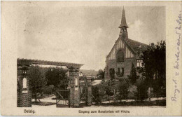 Belzig - Eingang Zum Sanatorium Mit Kirche - Belzig