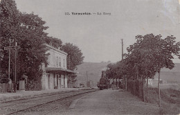 89-VERMENTON-LA GARE-ARRIVEE DU TRAIN-N°2049-A/0165 - Vermenton