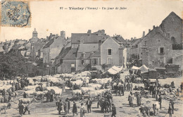 89-VEZELAY-JOUR DE FOIRE-N°2049-B/0085 - Vezelay