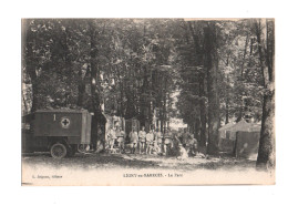 MILITARIA. LIGNY-en-BARROIS (55) LE PARC. TROUPE Au REPOS. AMBULANCE CROIX-ROUGE. - War 1914-18