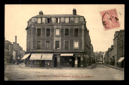 14 - LISIEUX - PLACE FOURNET ET RUE DE LIVAROT - CAFE DU GLOBE - Lisieux