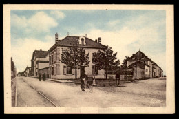 38 - PONT-DE-CHERUY - RUE DE LA REPUBLIQUE ET RUE NEUVE - Pont-de-Chéruy