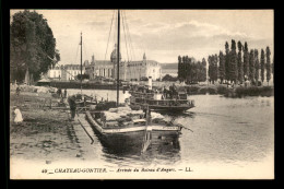 53 - CHATEAU-GONTIER - ARRIVEE DU BATEAU D'ANGERS - PENICHE ALICE A QUAI - Chateau Gontier