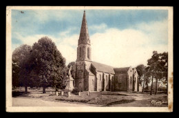 56 - ST-MALO-DES-TROIS-FONTAINES - L'EGLISE ET LE MONUMENT AUX MORTS - Autres & Non Classés