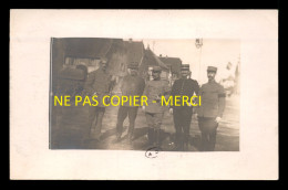 68 - DANNEMARIE - MILITAIRES SUR LA PLACE EN MARS 1915 - CARTE PHOTO ORIGINALE - Dannemarie