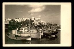 MAROC - TANGER - BATEAUX AU PORT - Tanger