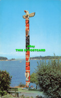 R575286 VT 46. Totem Pole At Georgia Park In Nanaimo. B. C. Natural Color Produc - World