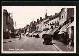 CPA Fourmies, Rue St. Louis, Vue De La Rue  - Fourmies