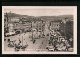 AK Linz A. D. Donau, Platz D. 12. November Mit Denkmal Und Strassenbahn, Pöstlingberg  - Tramways