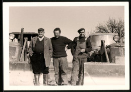 Fotografie Maschinisten Mit Planierraupe / Bulldozer, Baumaschine  - Automobiles