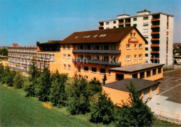 73645039 Leutershausen Hirschberg Bergstrasse Hotel Sonnenhof Schwimmhalle Leute - Sonstige & Ohne Zuordnung