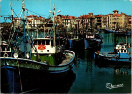 2-5-2024 (3 Z 40) France - Bâteau De Pêche A St Jean De Luz - Visvangst