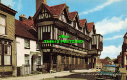 R575931 Tudor House. Southampton. Salmon - World