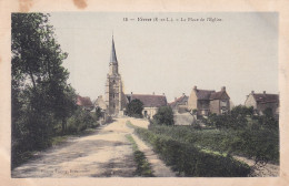 Yèvres (28 Eure Et Loir) La Place De L'église - édit. CFM N° 15 Colorisée - Andere & Zonder Classificatie