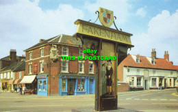 R580046 Norfolk. Fakenham. Norwich Street. The Town Sign. Paper Klip And R. W. N - Monde