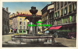 R576206 A. 1. 942. Bourgoin. La Place DArmes. La Cigogne - Monde