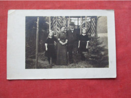 RPPC  Germany Stamp & Cancel  Family Group Photo Ref 6398 - Andere & Zonder Classificatie