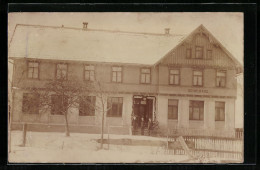 Foto-AK Ochsenhausen, Blick Zum Schulhaus, 1910  - Sonstige & Ohne Zuordnung