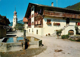 13013815 Fanas Dorfbrunnen Mit Altem Praettigauerhaus Fanas - Sonstige & Ohne Zuordnung