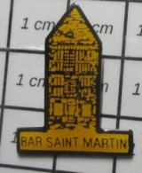 810D Pin's Pins / Beau Et Rare / BOISSONS / BAR SAINT MARTIN - Bebidas