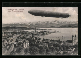 Künstler-AK Eugen Felle: Friedrichshafen, Zeppelin über Der Stadt  - Dirigeables
