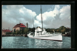 AK Kiel, Königliches Schloss Und S.M.S. Carmen  - Krieg