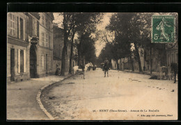 CPA Niort, Avenue De La Rochelle  - Niort