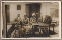 CARTE PHOTO ALGERIE - CHIFFA - RUISSEAU DES SINGES - ANIMATION TERRASSE Café GROS PLAN SINGE Sur Table 1932 - Other & Unclassified