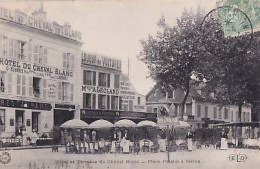 MELUN             Hotel Et Terrasse Du Cheval Blanc . Place Praslin - Melun