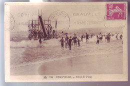 14 - DEAUVILLE - SCENE DE PLAGE - ANIMÉE -  - Deauville