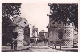 13 - ARLES -  Porte De La Cavalerie - Arles