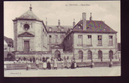 10 - TROYES - HOTEL-DIEU - ANIMEE -  - Troyes