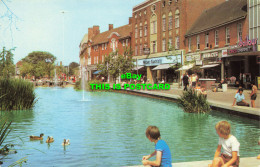 R581605 Watford. The Pond. Photo Precision Limited. Colourmaster International - Monde