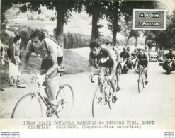 TOUR DE FRANCE 1952 COPPI GEMINIANI ET GELABERT 17ème ETAPE PHOTO DE PRESSE ARGENTIQUE FORMAT 20 X 15 CM - Sports