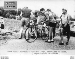 TOUR DE FRANCE 1952 CREVAISON DE REMY 16ème ETAPE PHOTO DE PRESSE ARGENTIQUE FORMAT 20 X 15 CM - Sports