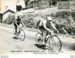 TOUR DE FRANCE 1952 LAUREDI ET COPPI  8ème ETAPE PHOTO DE PRESSE ARGENTIQUE FORMAT 20 X 15 CM - Sports