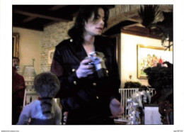 MICHAEL JACKSON NOEL A NEVERLAND 1999 LA STAR ENTOUREE D'ENFANTS N°2 PHOTO DE PRESSE ANONYME - Famous People