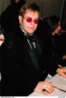 DINER AU PROFIT DE THE ELTON JOHN FOUNDATION POUR LE SIDA ELTON JOHN  PHOTO DE PRESSE ANGELI - Personalidades Famosas