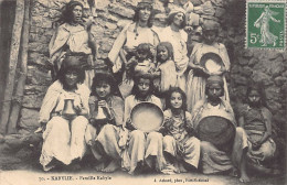 Kabylie - Famille Kabyle - Ed. J. Achard 70 - Scenes