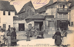 SALIES DE BEARN (64) Maison De Jeanne D'Albret Et La Place De Bayâa - Ed. ND Phot. 4 - Salies De Bearn