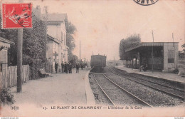 LE PLANT DE CHAMPIGNY L'INTERIEUR DE LA GARE - Champigny Sur Marne