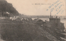 ***  03  ***   MOULINS Bords De L'Allier  Les Bateaux Lavoirs TTB  - Moulins