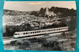 Photo Turbotrain SNCF T 1000 1500 La Tour Du Pin Lyon Grenoble Isère 38 SE France Locomotive Train Chemin Fer église ETG - Treni