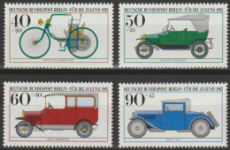 Berlin, 1982, Mi.Nr. 660-663 ** -  Ein Satz "Jugend. Historische Kraftfahrzeuge" - Unused Stamps