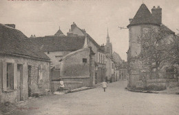 77 DONNEMARIE-EN-MONTOIS. Petite Animation Porte De Provins 1921 - Donnemarie Dontilly