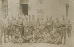 50 CHERBOURG - 23 AOUT 1898 - Soldats Au Régiment   ( écriture De La Famille Mielnicki Famille Juif ) - CPA PHOTOT/TB - Cherbourg
