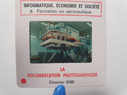 Photo Diapo Diapositive Slide Informatique Economie Société N°8 Aéroformation En Aéronautique VOIR ZOOM - Diapositives