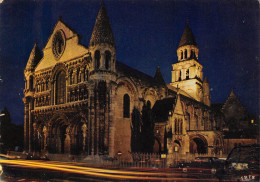 POITIERS  Notre Dame La Grande L'église De Nuit  20 (scan Recto Verso)MF2724VIC - Poitiers