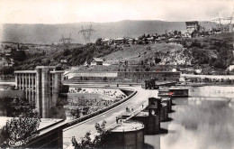 Barrage De GENISSIAT Batiment Administratit Et Tours De Prises D'eau  29 (scan Recto Verso)MF2734VIC - Génissiat